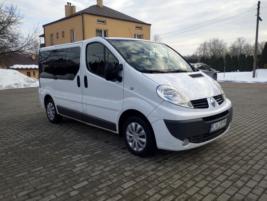 Renault Trafic 2.0 DCI 115 KM 9-osobowy z klima i skórą
