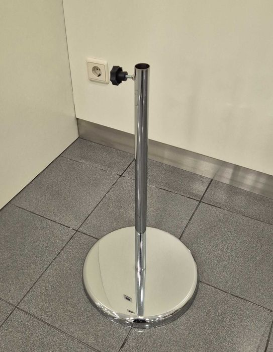 Manequim Masculino de Exposição e Costura com Base Metálica