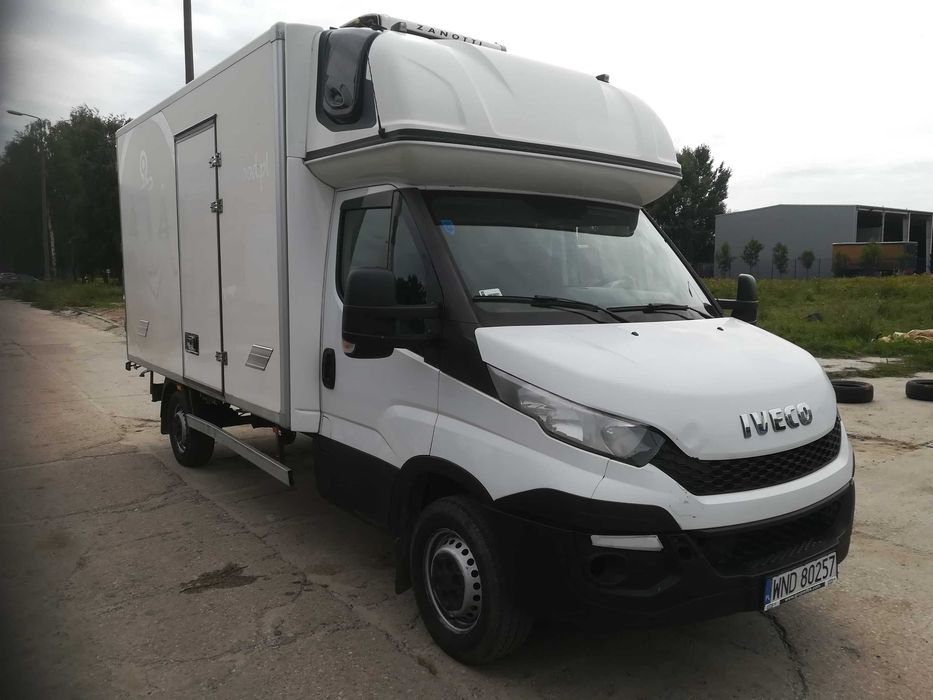 Sauna mobilna opalana drewnem na IVECO Daily 35C15