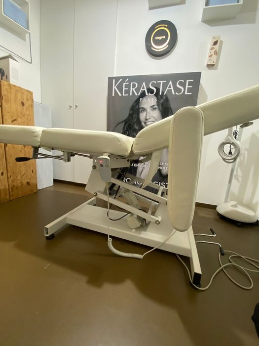 Marquesa elétrica para estética