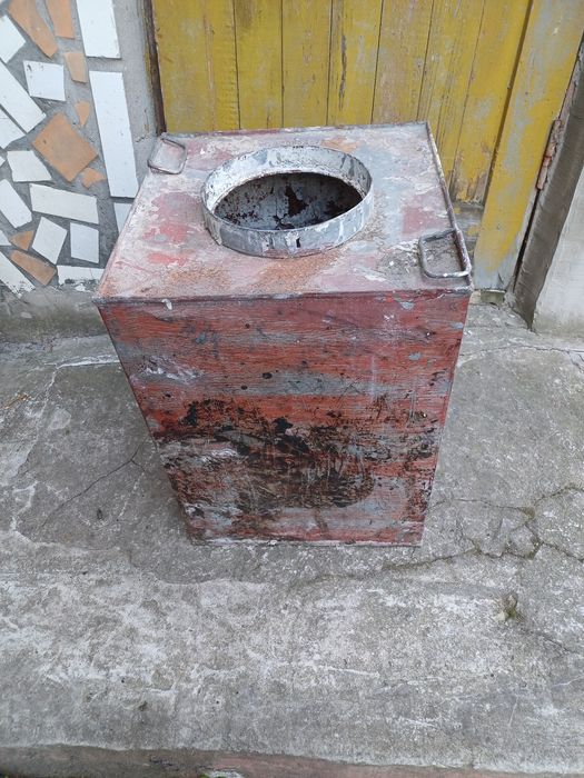 Продаётся оцинкованый бак