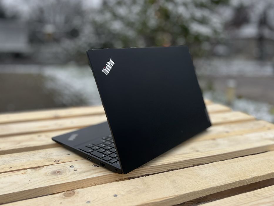 Ноутбук Lenovo ThinkPad E15 G2/i5-1135G7/8GB/SSD 256GB/15.6"FullHD IPS