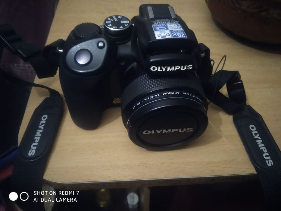 Olympus SP-570 UZ