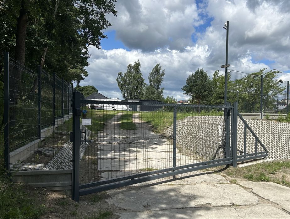 Parking, zimowanie przyczep,kamperów,łodzi itp