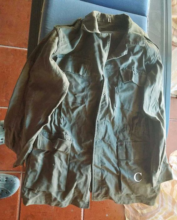 Uniforme , Fato do Exército / farda militar