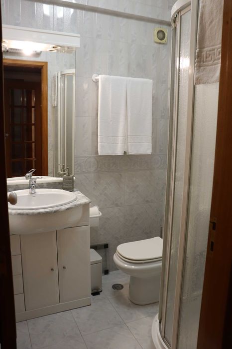 Apartamento T2, centro de Lisboa, Mobilado e Equipado, Garagem e Arrecadação