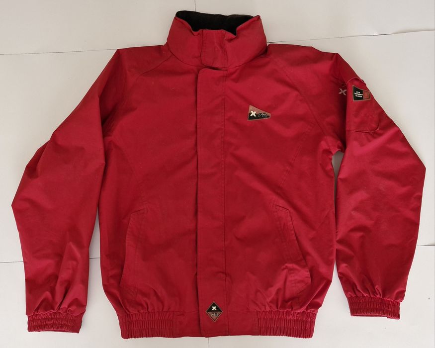 Blusão impermiavel com capuz