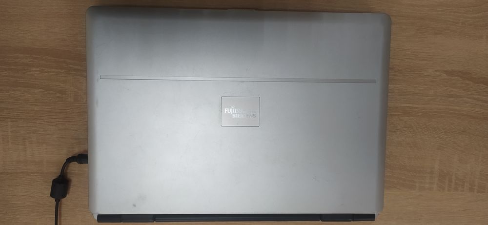 Fujitsu simens Amilo