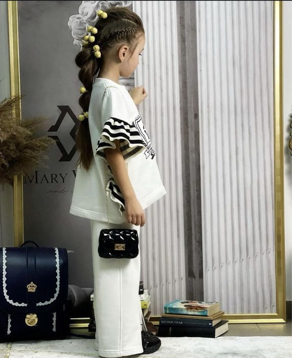 Крутезний костюм