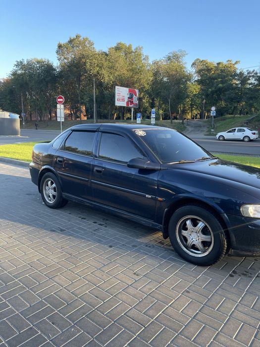Opel vectra b 1.8