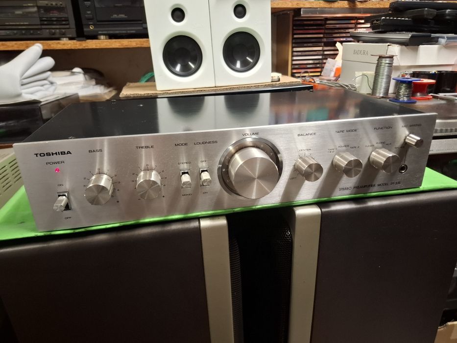 Przedwzmacniacz Toshiba SY-335