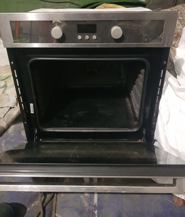 Духовка электрическая Hotpoint-Ariston F 73 C.1 IX