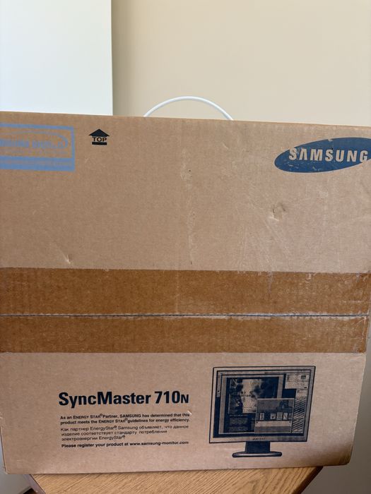 Sprzedam monitor samsung 17 cali