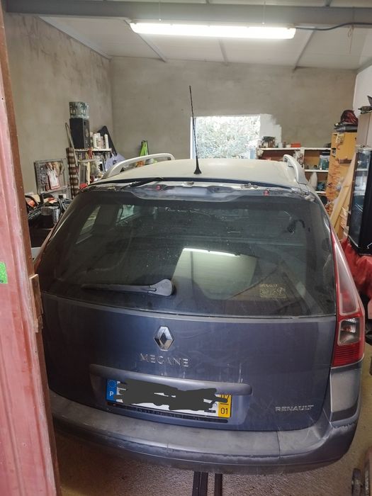 Renault Megane 1.5 dCi cinzento, carrinha — photo 2