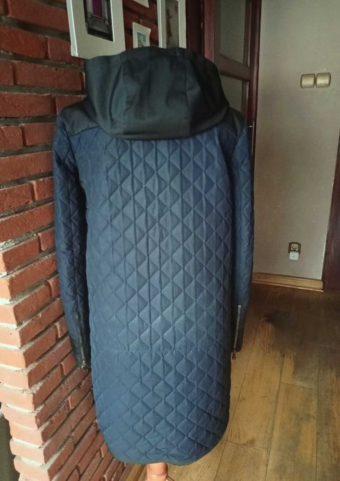 Max Mara kobiecy pikowany płaszcz 34