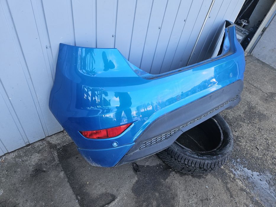 Zderzak tyl Ford Fiesta MK7 lift 4PDC kolor ZC