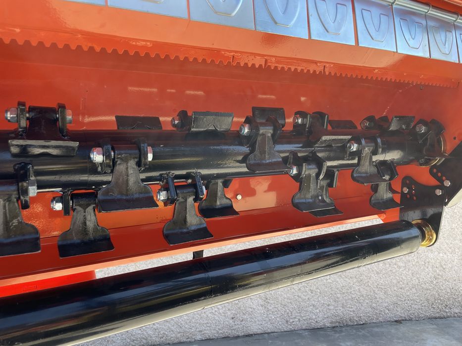 Triturador de martelos com disco hidraulico