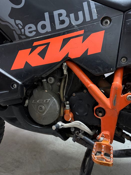 KTM 990 Adventure R com extras