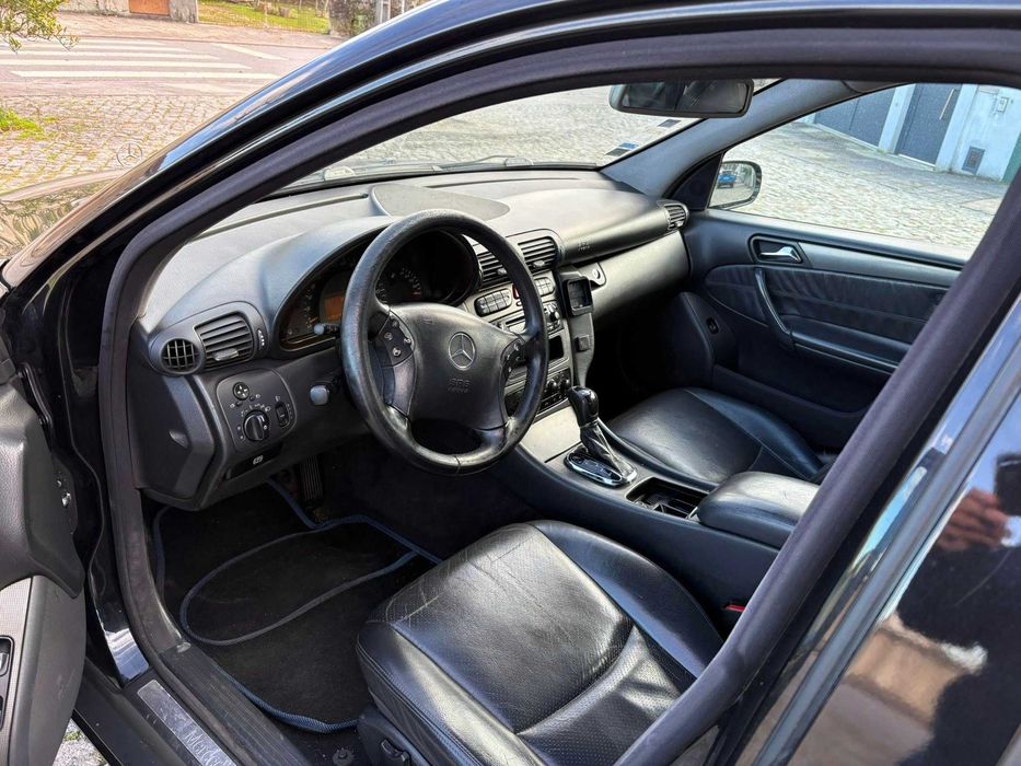 Mercedes C220 Cdi Diesel  Avantgarde Cx.Aut.