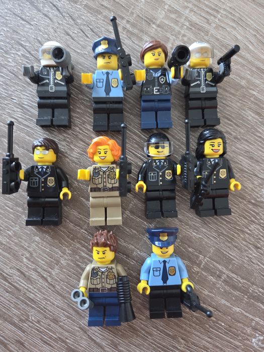 Zestaw 10 figurek lego Policjaci