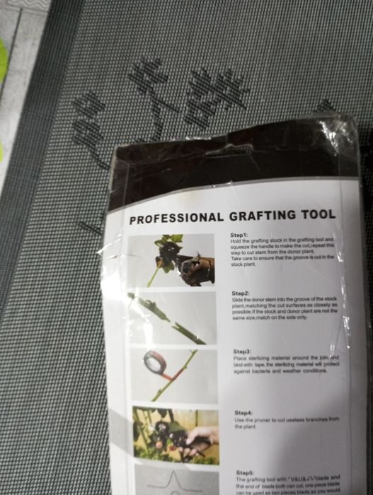 Sekator ogrodowy do szczepienia drzewek