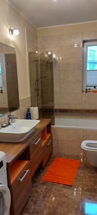 Wynajmę duże trzypokojowe, umeblowane mieszkanie