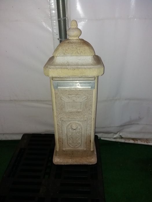 Caixa de correio coluna