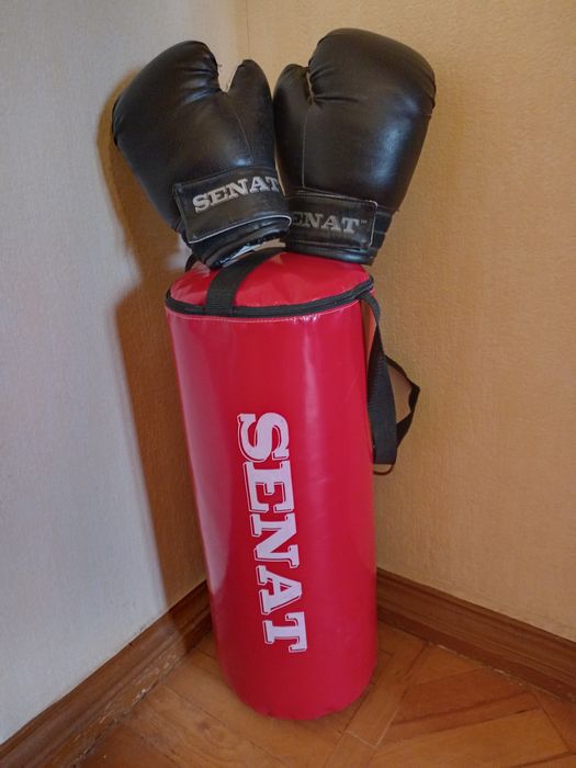 Боксерський мішок і рукавиці SENAT