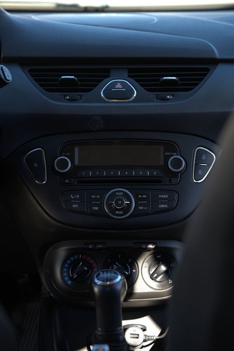 Opel corsa e 1.2 gasolina