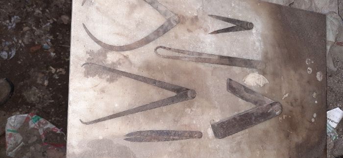 Pequenas ferramentas antigas