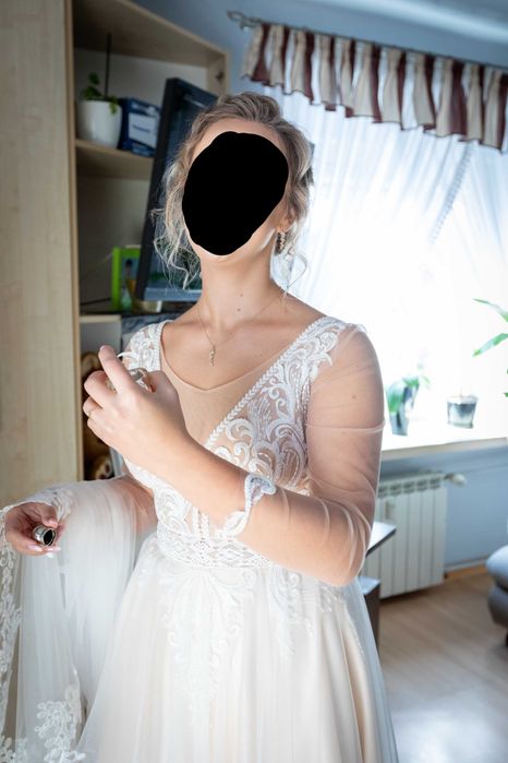 Suknia ślubna kolor biały, ecru szyta na miarę 174cm rozmiar M
