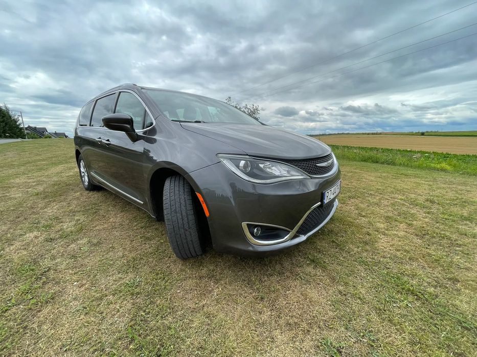 Chrysler Pacifica