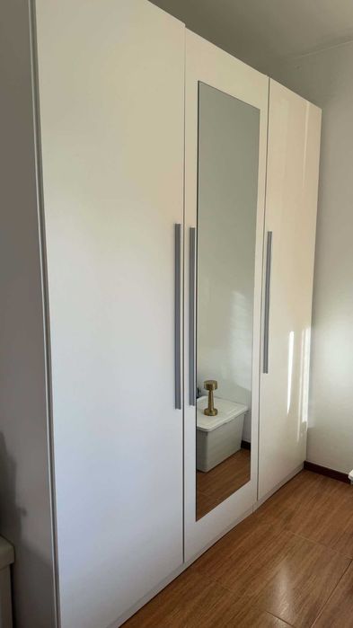 Roupeiro com espelho 180x212cm branco