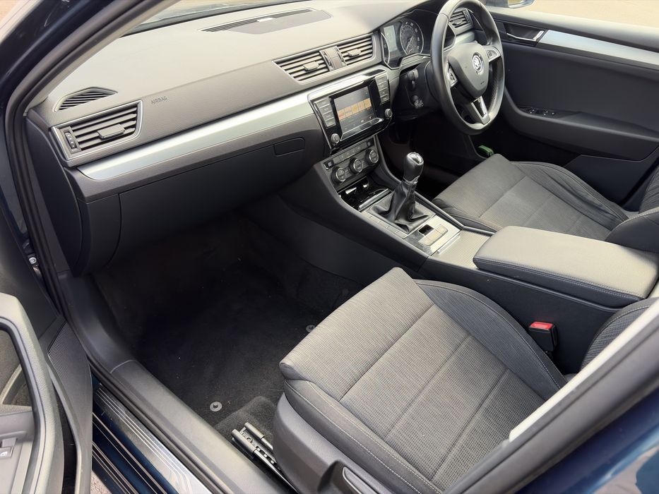 Житомир Skoda SuperB 32.0дизель CRLB 2015 праве кермо в Житомирі