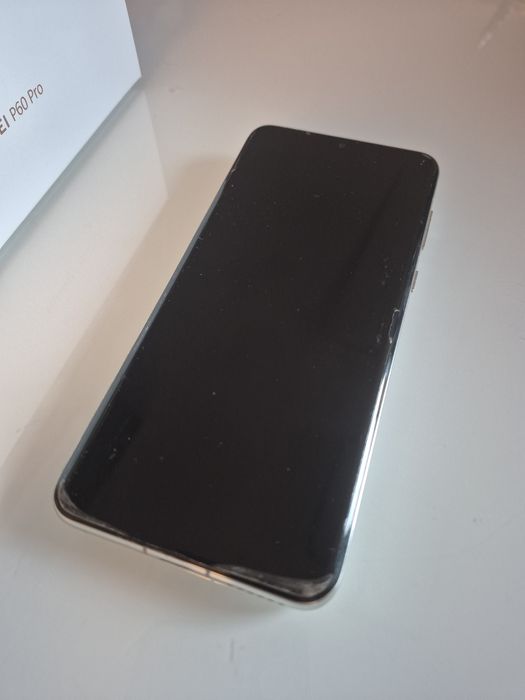 Huawei P60 Pro 256GB Perłowy od Kobiety  + Gratisy