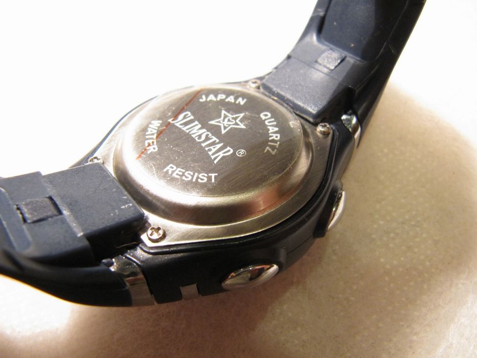 Часы электронные SLIMSTAR в ударопрочном корпусе, водозащита WR-30