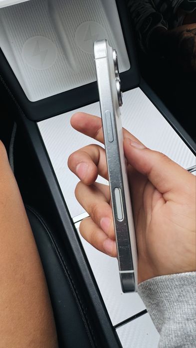 Iphone 16 PRO Apple