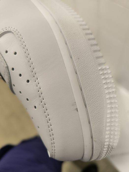 Nike Air force n°44 brancos com Nike a preto