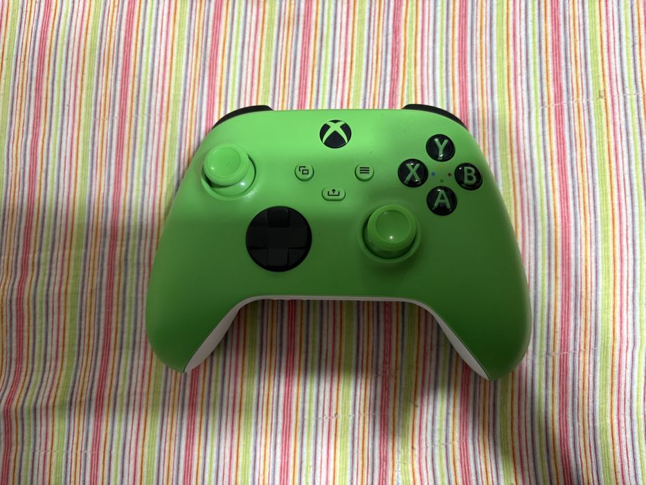 Геймпад Xbox Series Velocity Green