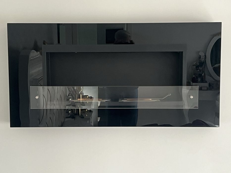 lareira a bioetanol embutida, com frente em vidro temperado