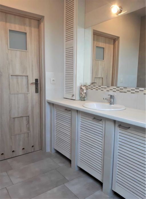 Glazurnik , układanie płytek , remonty.