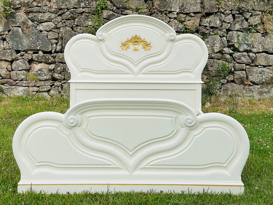 Cama de Casal Decorativa