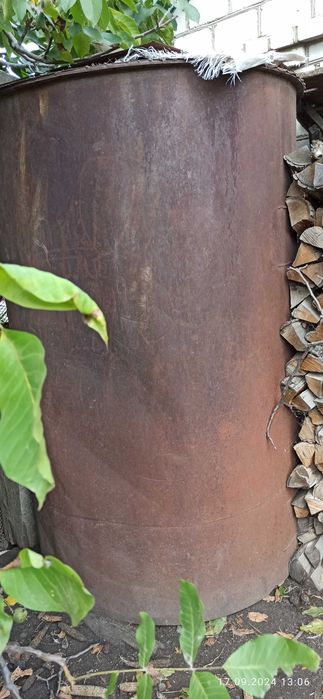 Бочка металева доя зберігання зерна на 2 тонни