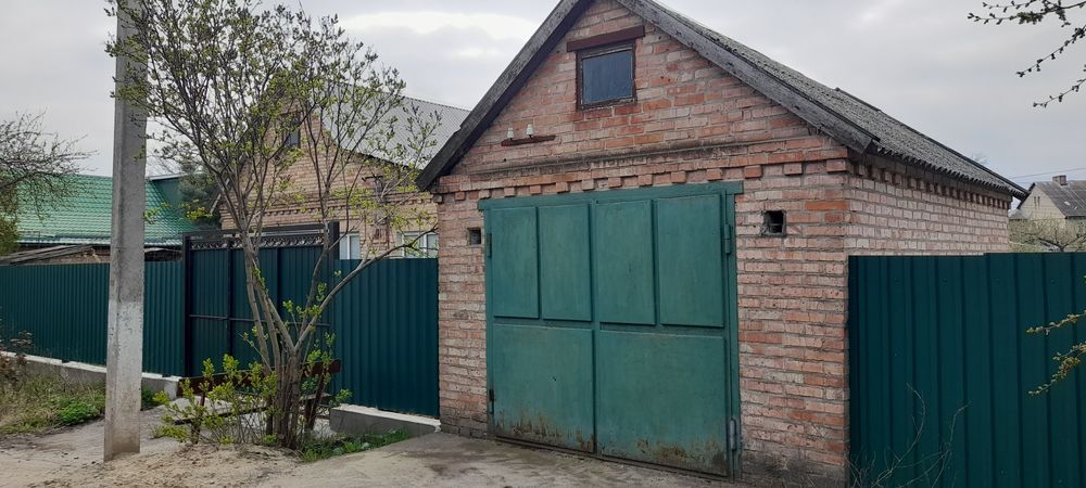 Продам дом в Никополе или обменяю на квартиру.