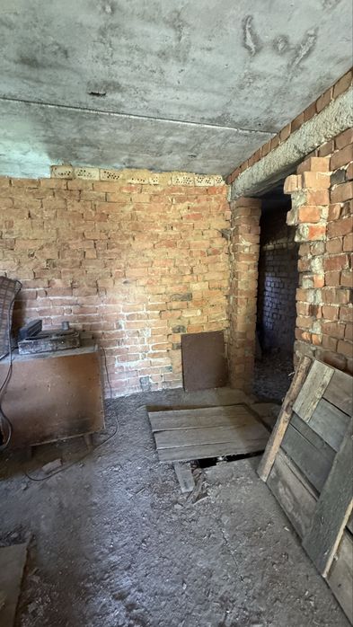 Будинок, м. Заставна ,202м2, після будівництва,2 поверхи