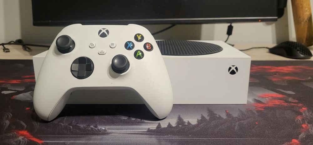Xbox series s  +pad
