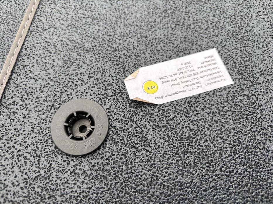 AUDI A6 новые ковры Оригинальные  текстильные Коврики GERMANY