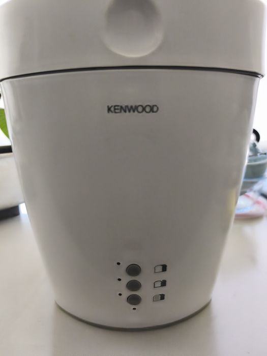 Máquina de fazer pão Kenwood