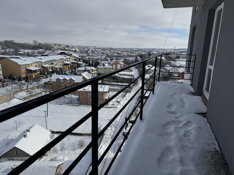 Продаж 3-к квартири в новобудові