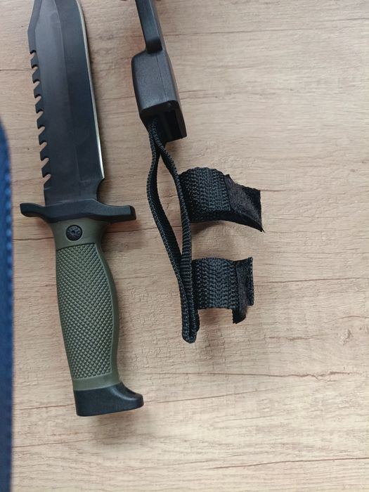 nóż survivalowy BSH